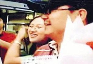 范伟老婆爆料视频,揭秘明星夫妻背后的故事