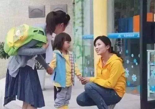 中国老师打屁股视频